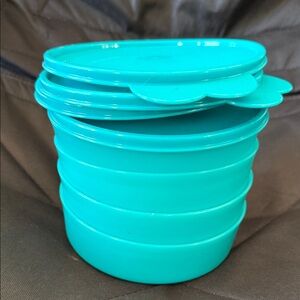 New! R Tupperware Turquoise Snap-On Lid set